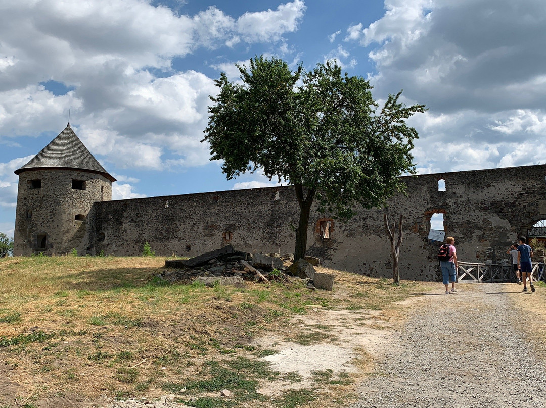 The fort Bzovík-Bzovik必去景点