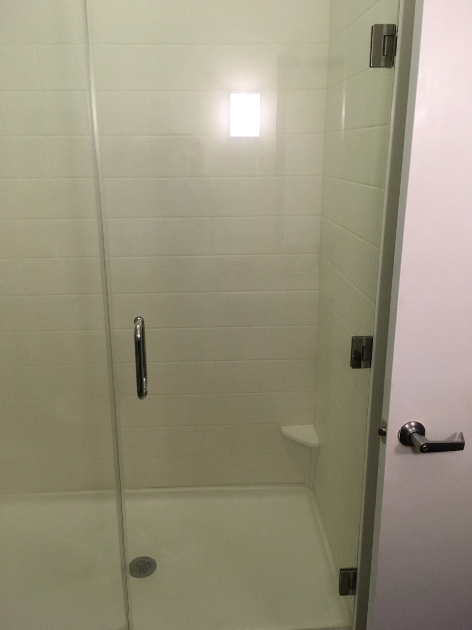 Sleep Inn & Suites-浴室