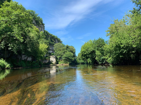 Canoe APA St. Leon sur Vezere-Saint-Leon-sur-Vezere必去景点
