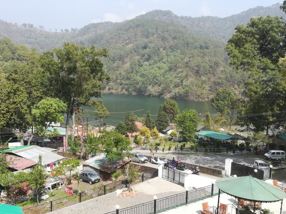 Country Inn - Sattal主图