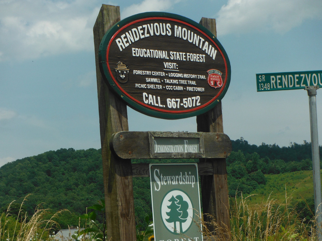 Rendezvous Mountain Educational State Forest-Purlear必去景点