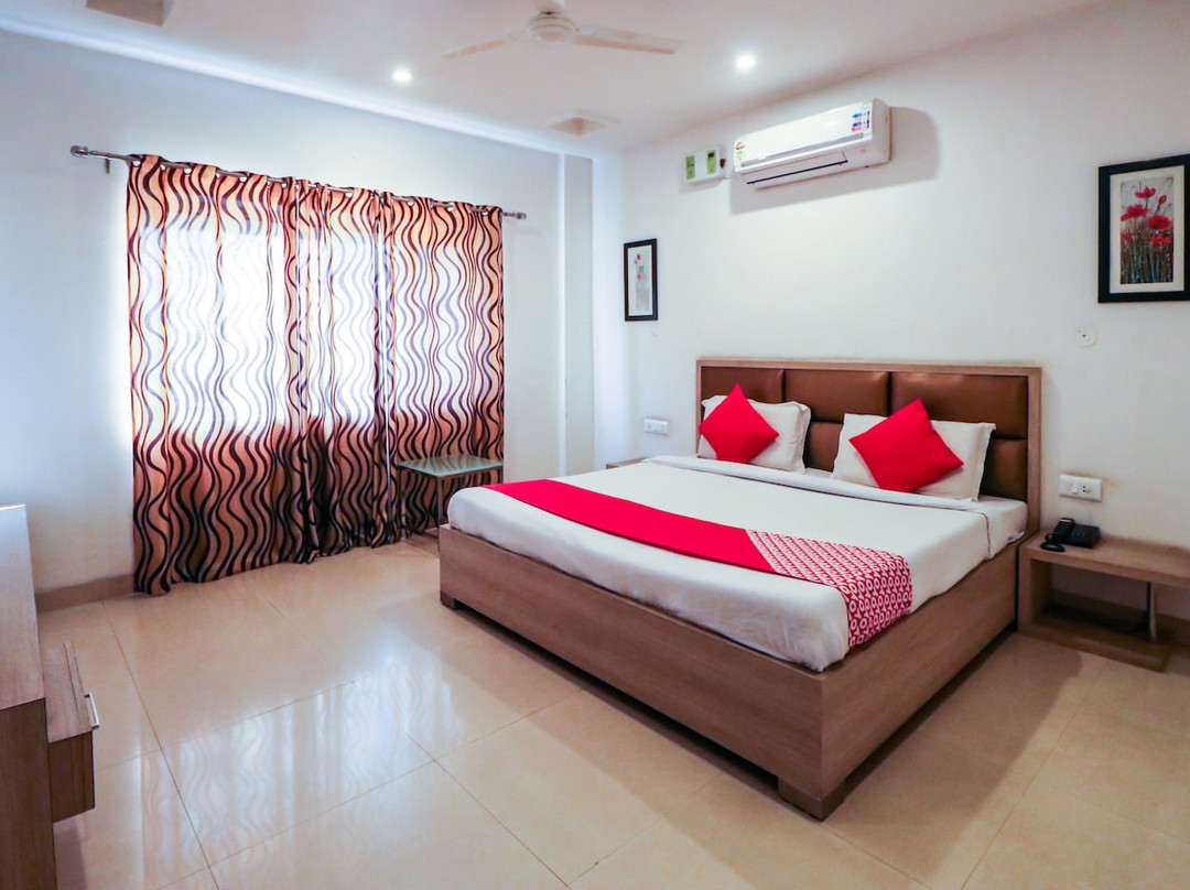 Hotel Divine Residency主图