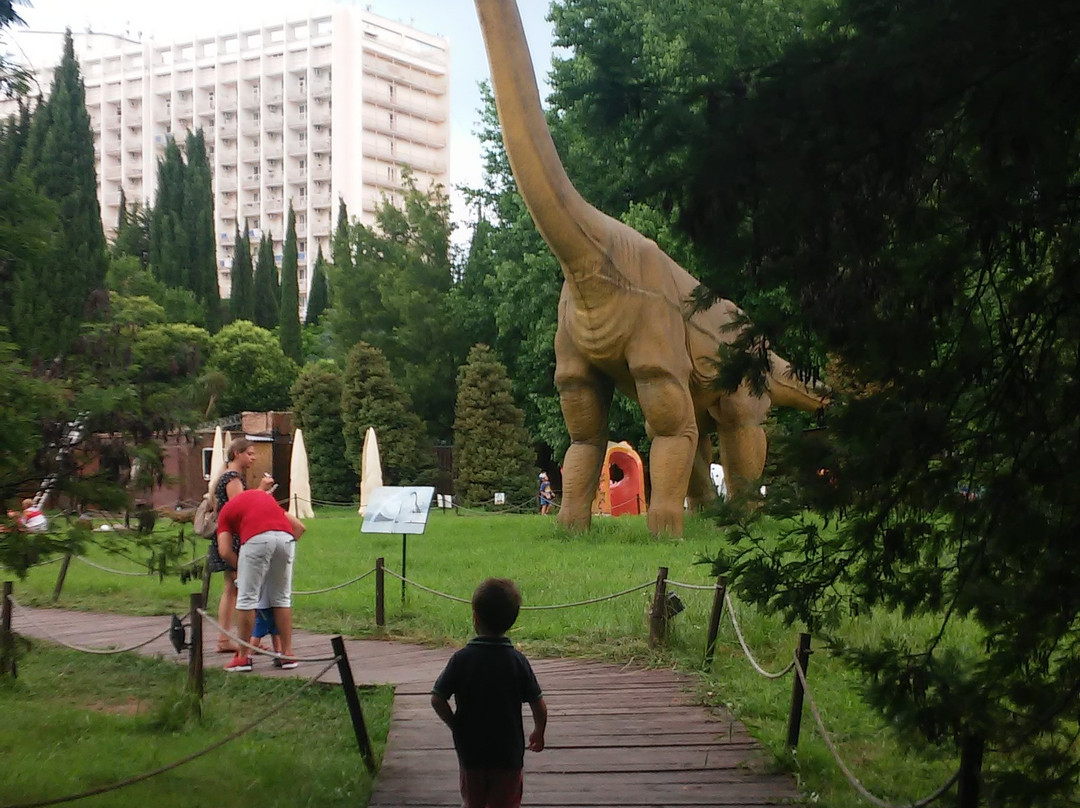 Dinosaur Park Zateryanny Mir景点图片