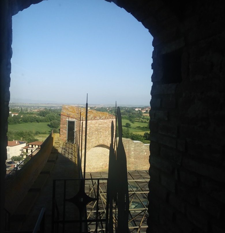 Rocca di Marciano景点图片