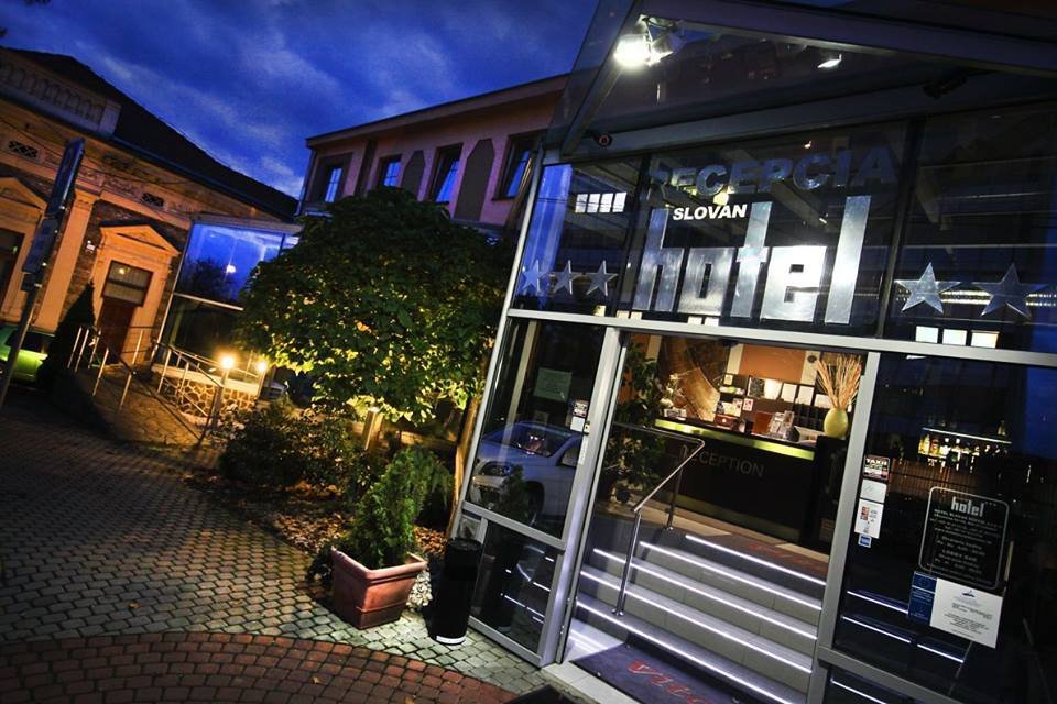 Hotel Slovan Lucenec-官方