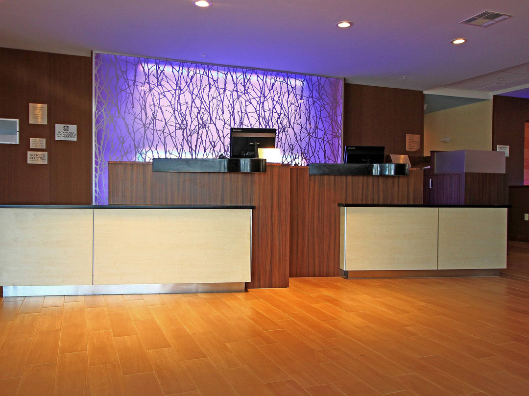 Fairfield Inn & Suites London主图