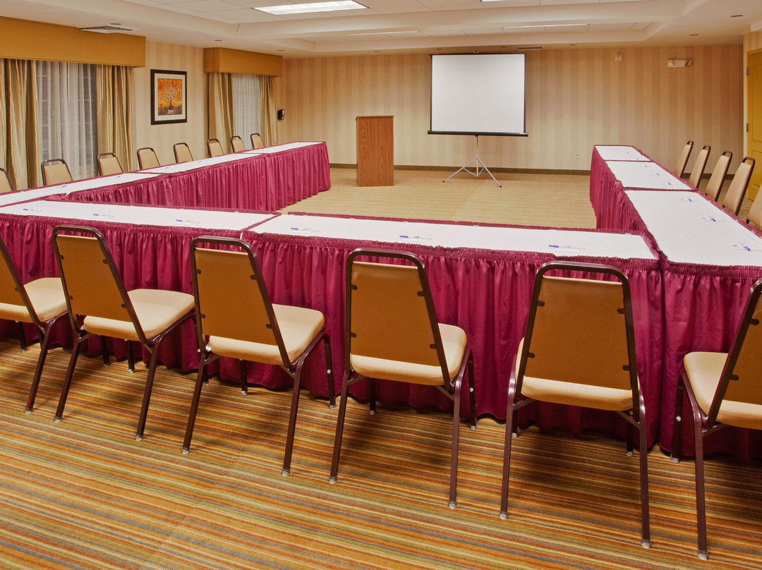 Holiday Inn Express Willows by IHG主图