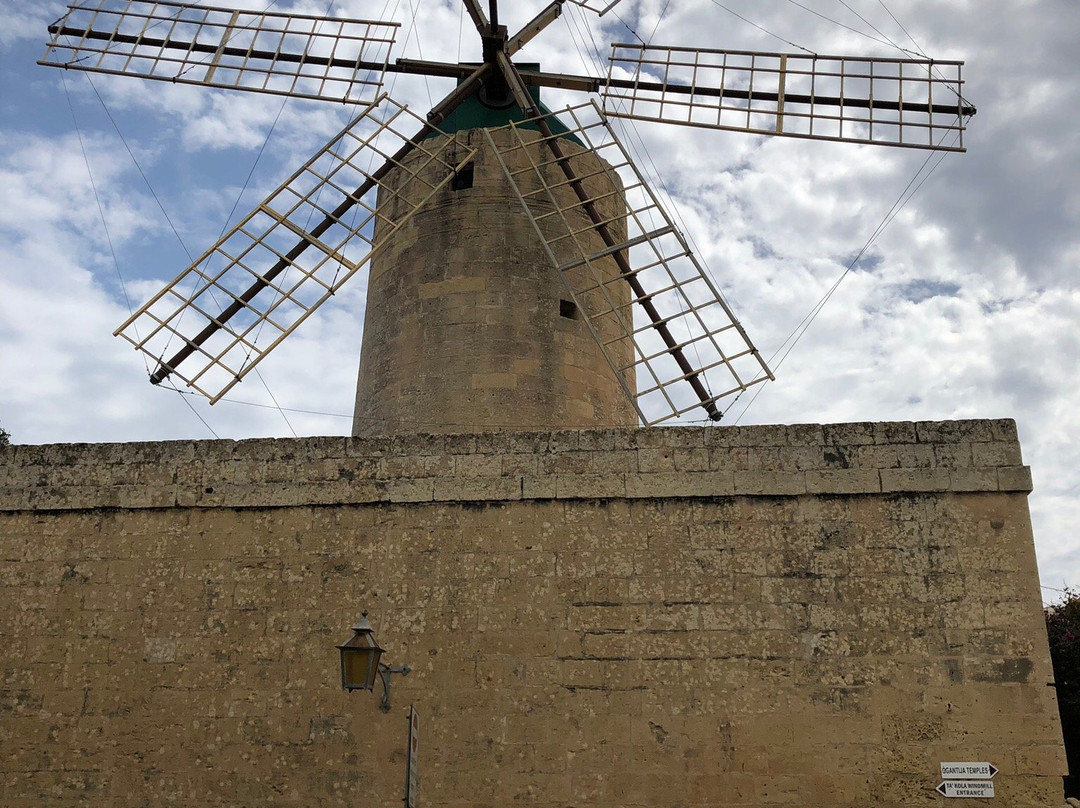 Qala Windmill (Ta ' Randu Windmill)-Qala必去景点