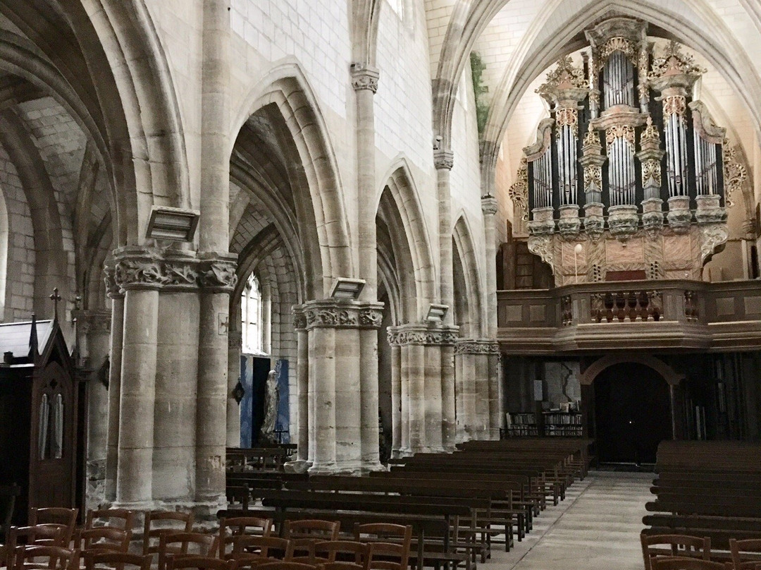 Eglise Saint Martin-Suippes必去景点