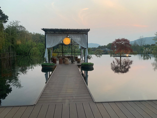 青龙山庄酒店主图