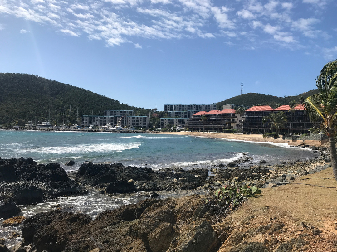 Sapphire Beach Resort主图