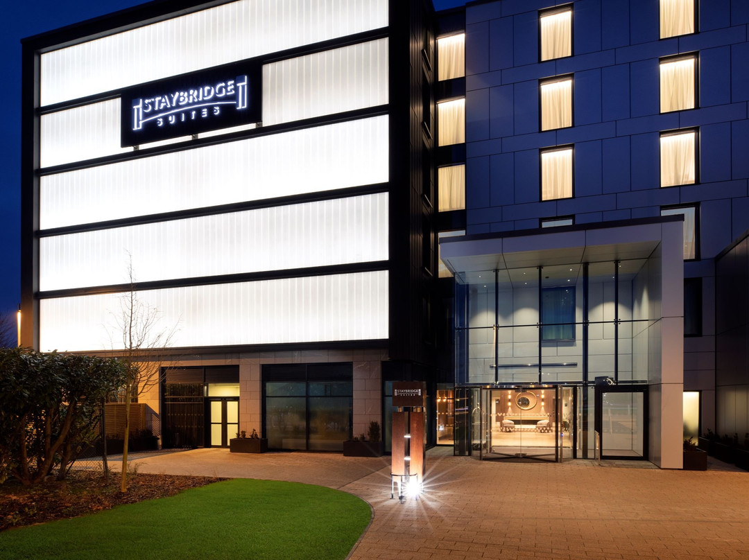 Staybridge Suites London - Heathrow Bath Road by IHG主图