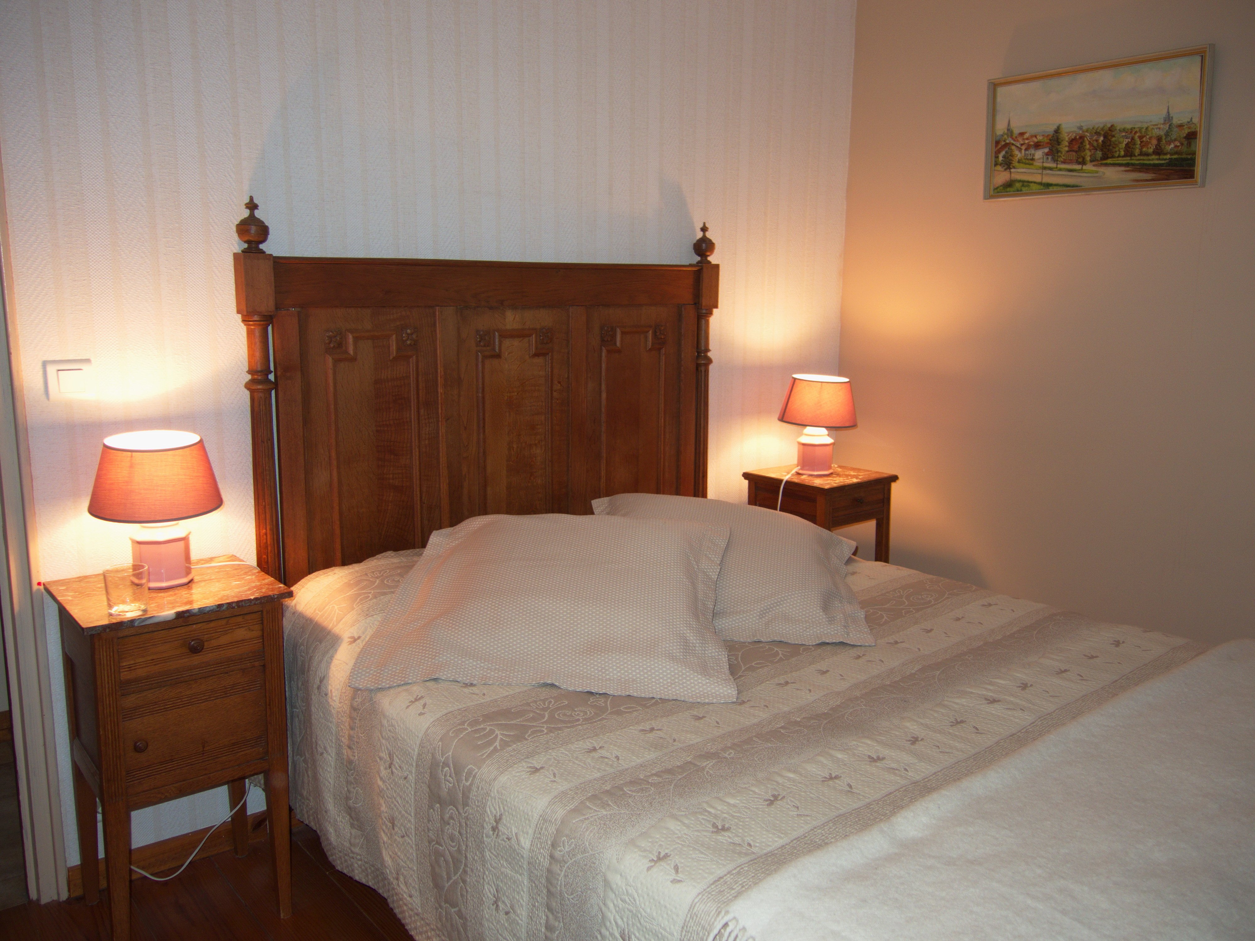 Location À Coucy le Chateau-官方