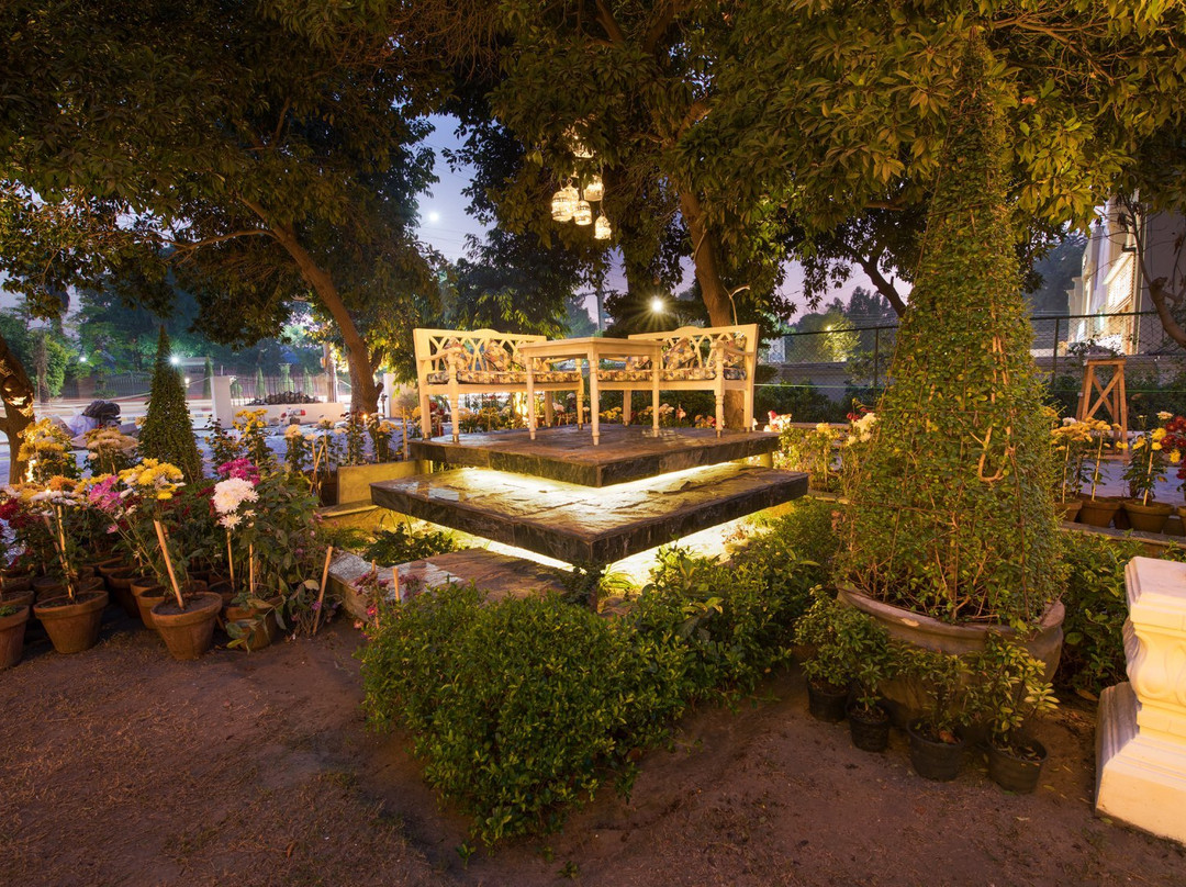 Bahawalpur餐馆和美食-Salt' n Pepper