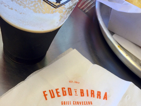 Tortuguitas餐馆和美食-Fuego y Birra