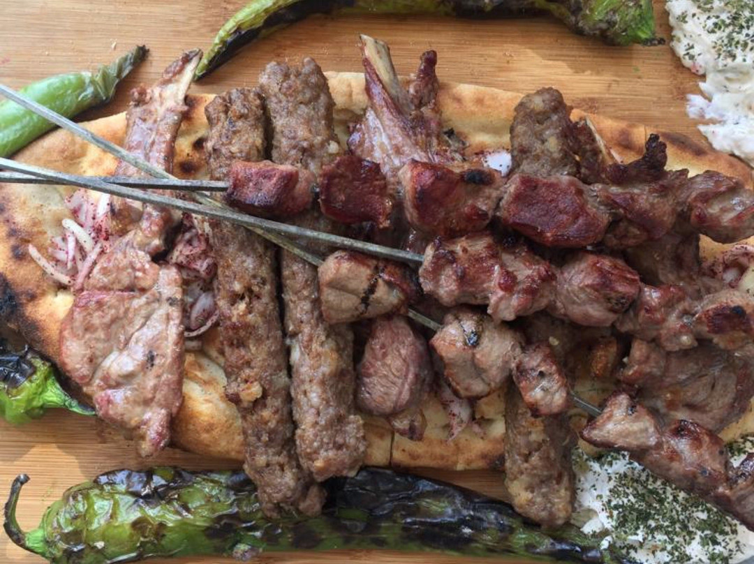 Yesilli餐馆和美食-Chef Dimr Et