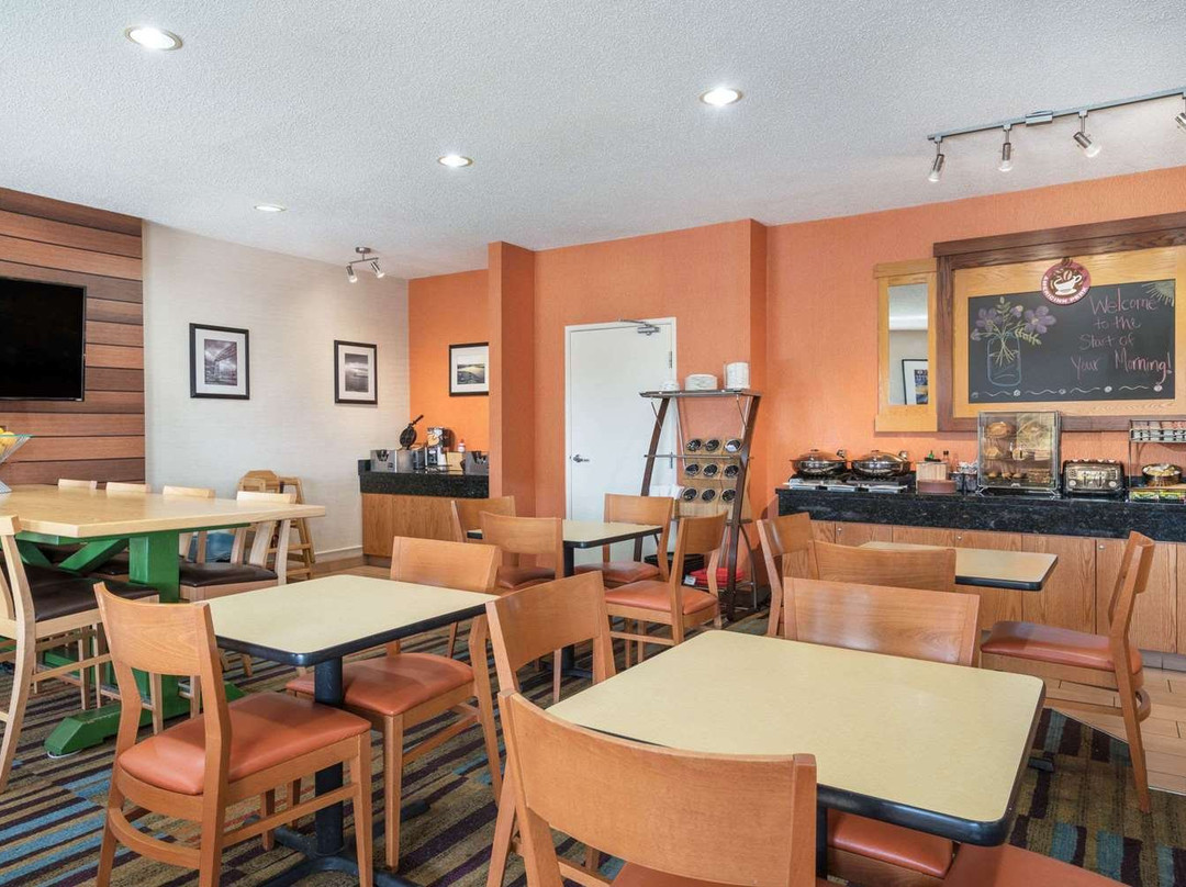 AmericInn by Wyndham Duluth主图