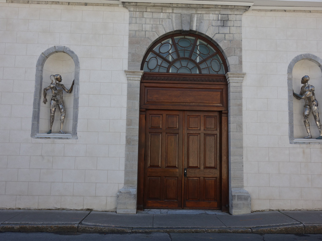 Église Saint-James-三河市必去景点