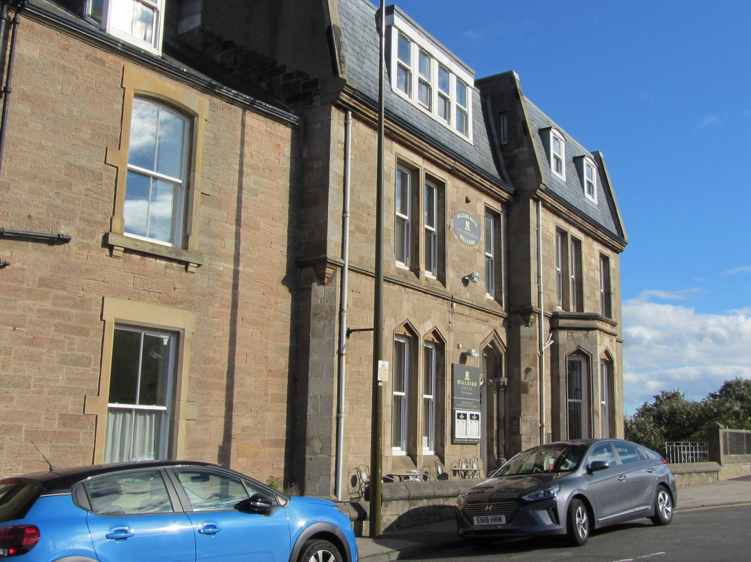 Hillside Hotel Bar and Restaurant主图