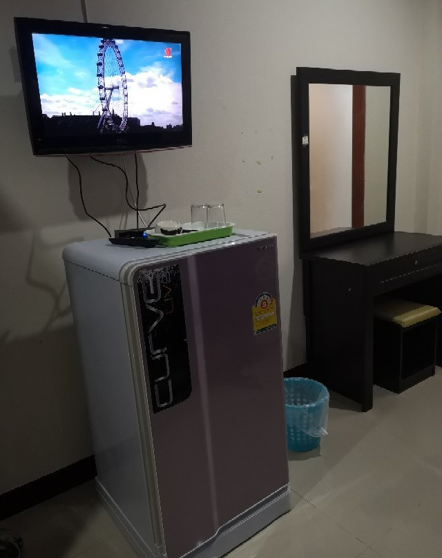 皇后宫大酒店主图