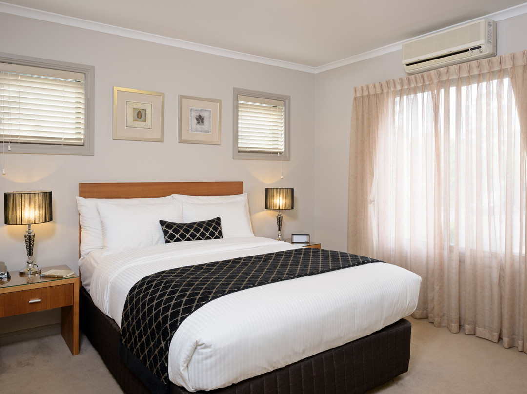 Ringwood Royale Apartment Hotel主图