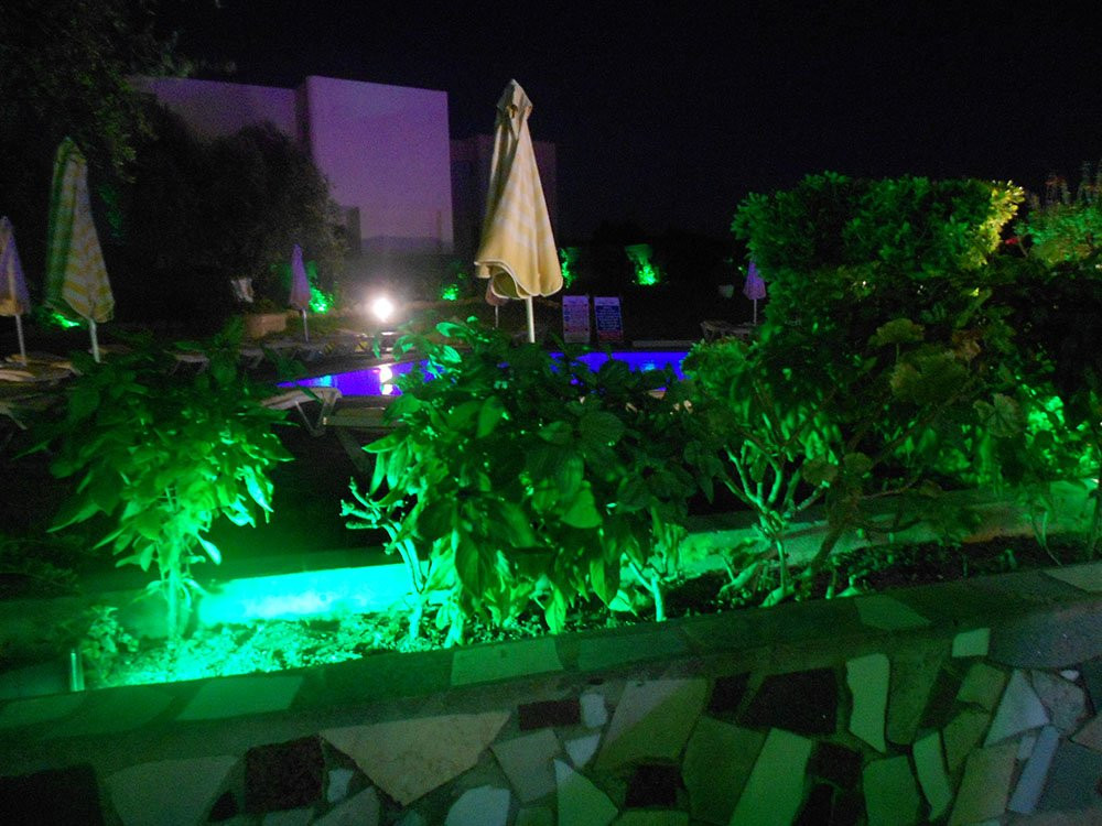 Sunlight Studios Pool Bar & Restaurant主图