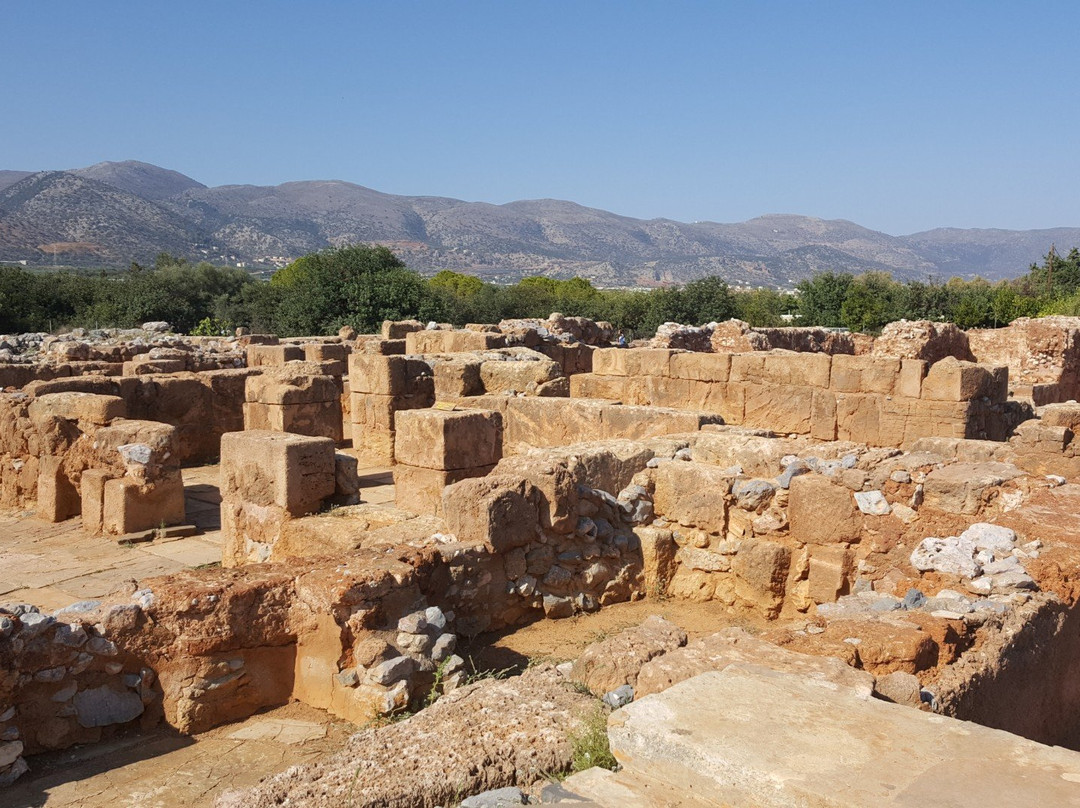 Malia Palace Archaeological Site景点图片
