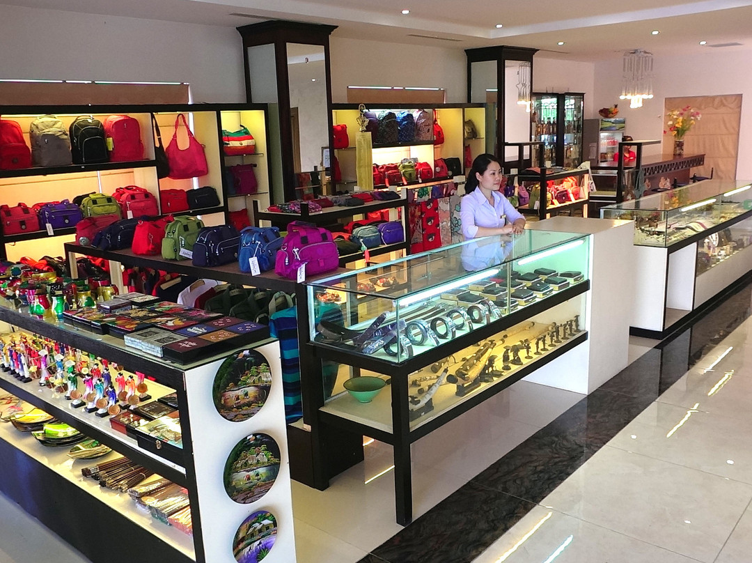下龙湾黄金酒店主图