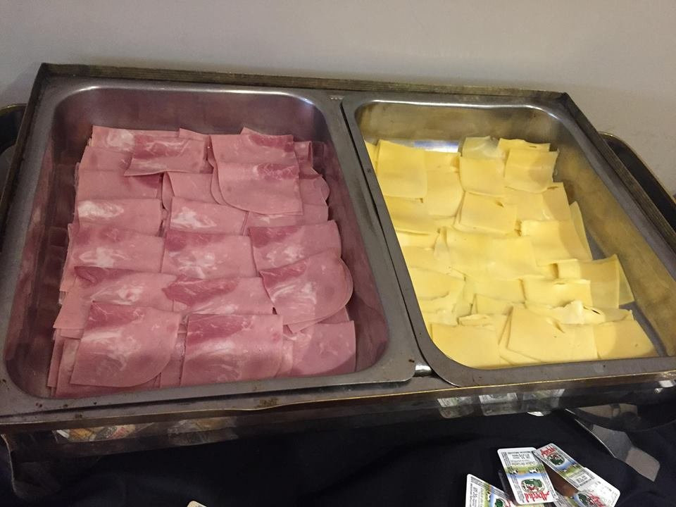 Howard Johnson Escobar Hotel主图