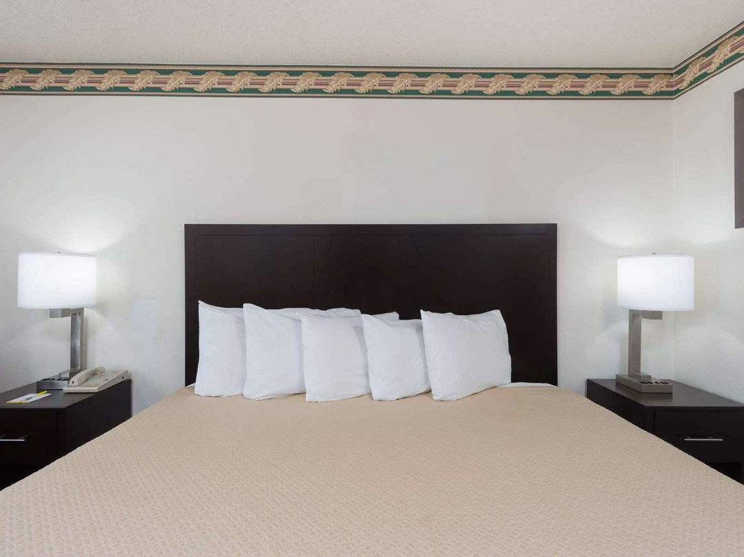 Days Inn by Wyndham Mexico主图