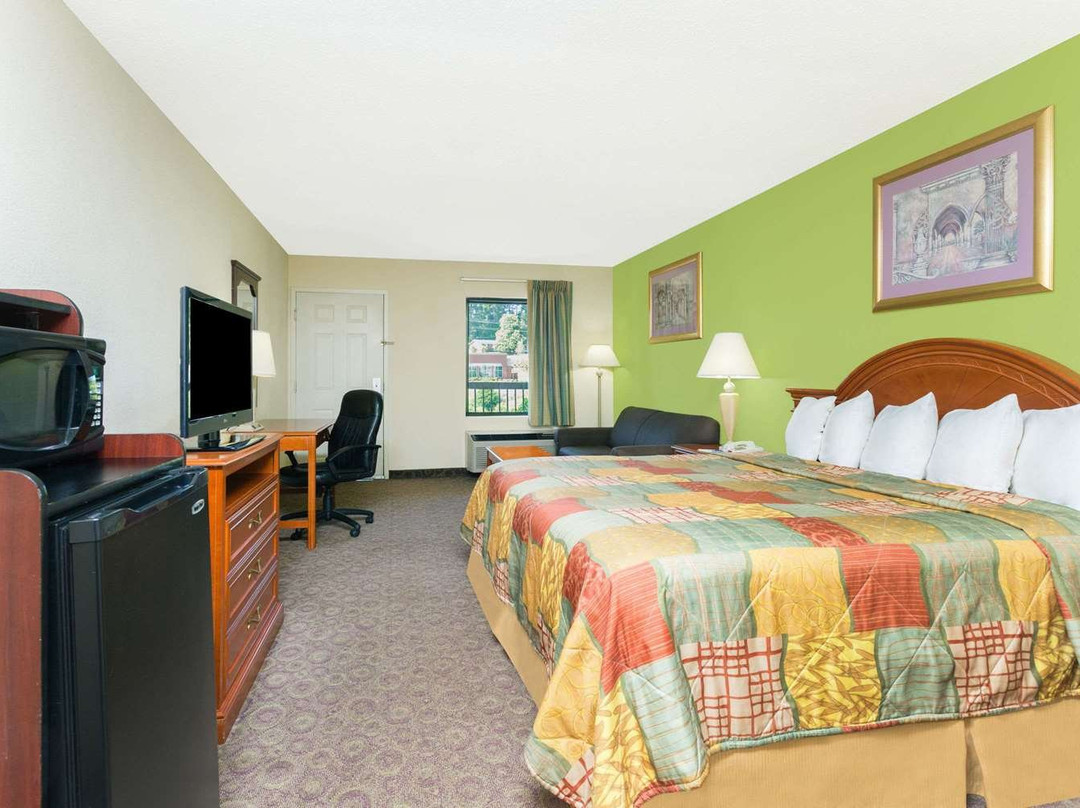 Days Inn by Wyndham Clemson主图