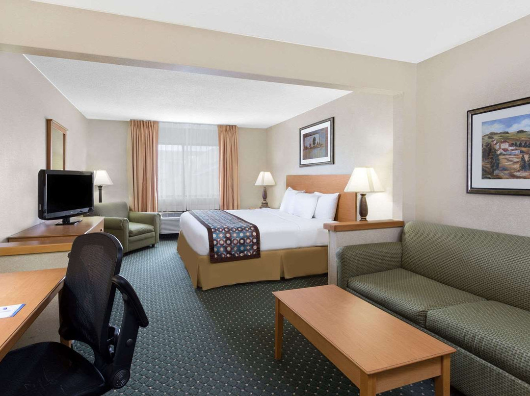 Baymont by Wyndham Waterloo主图