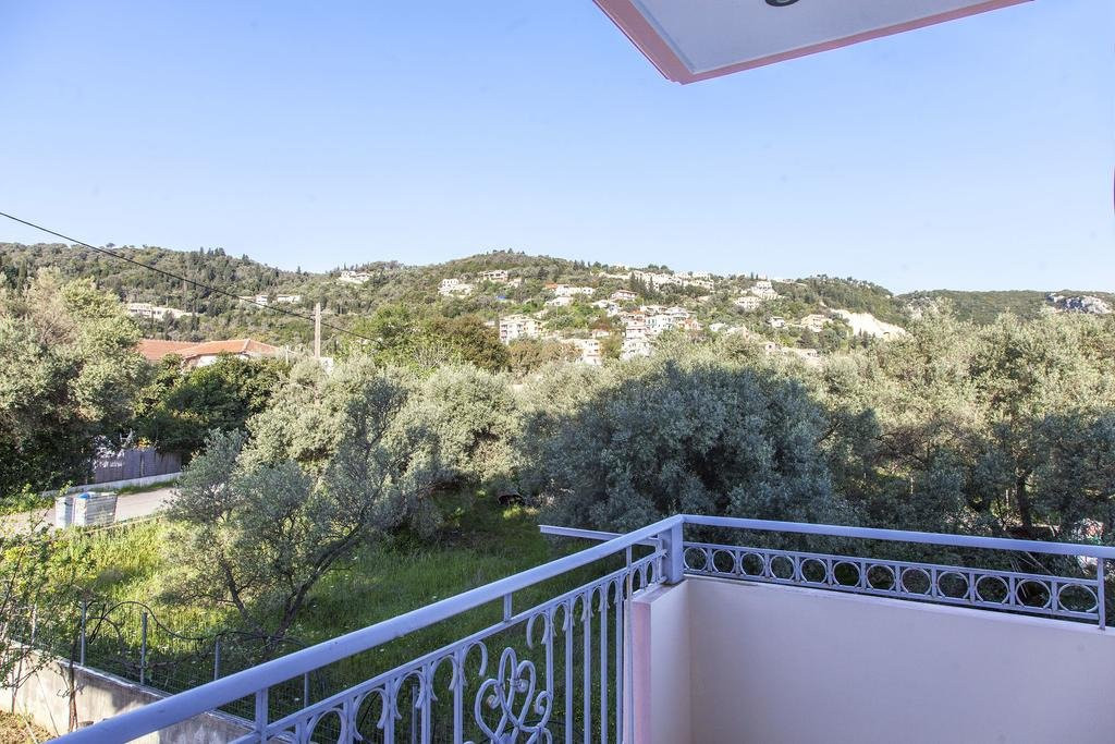 Apolpaina Luxury apartments主图