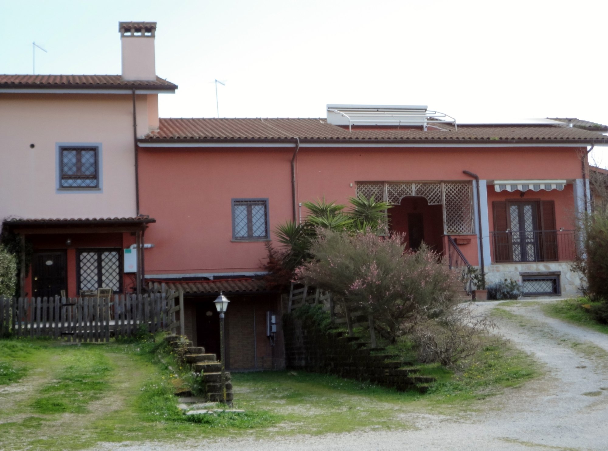 La Casa Fiorita-官方