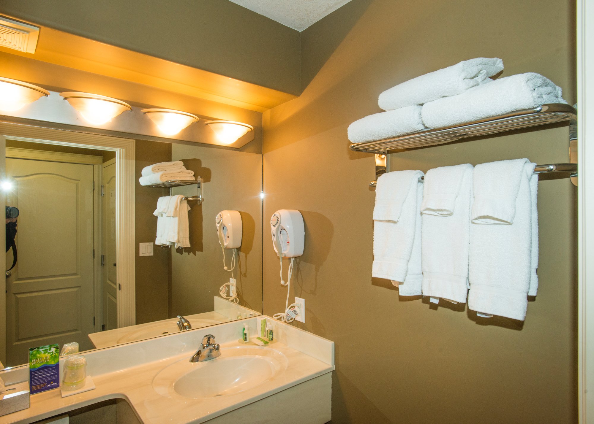 Lakeview Inns & Suites - Edson Airport West-官方