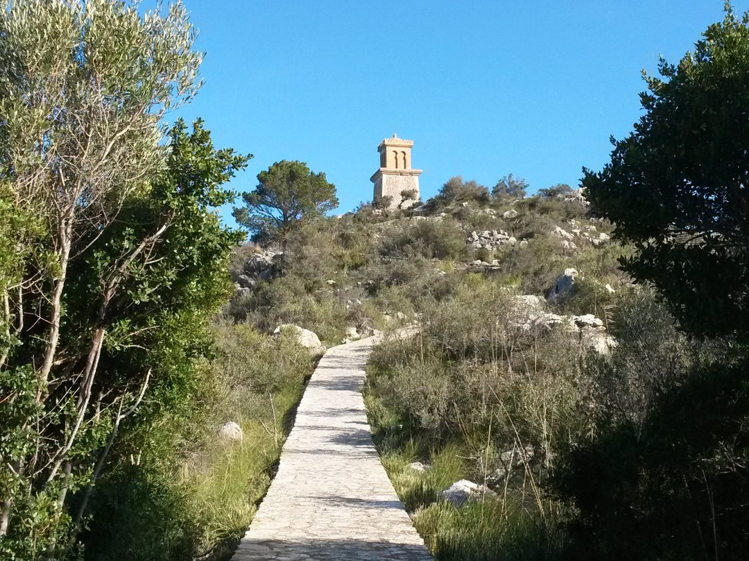 Mirador de Puig de Sa Moneda-法德摩萨必去景点
