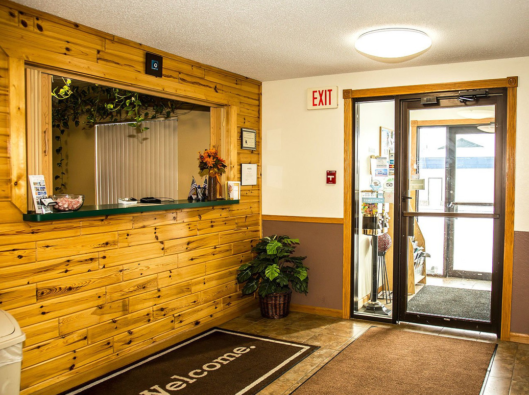 Americas Best Value Inn & Suites Detroit Lakes