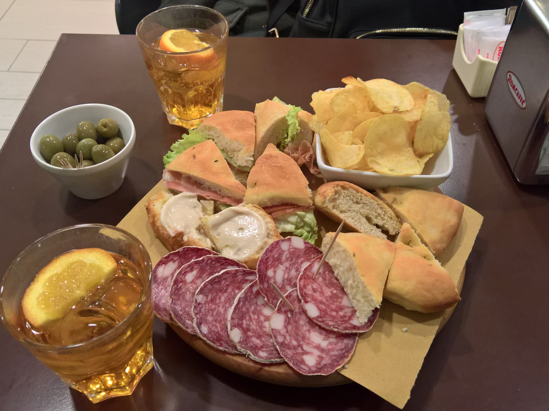 Agina Caffe-米萨诺阿德里亚蒂科必去景点