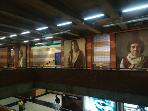 Metro Arte Santiago-圣地亚哥必去景点