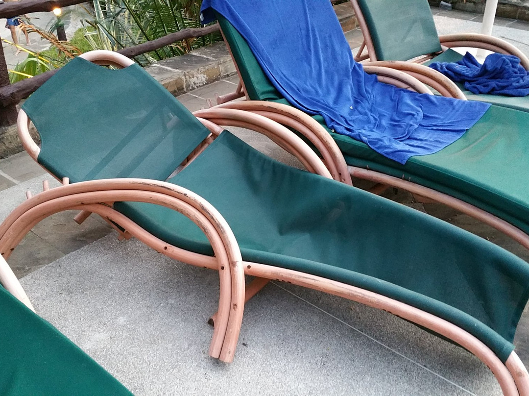 Pinewood Beach Resort and Spa主图