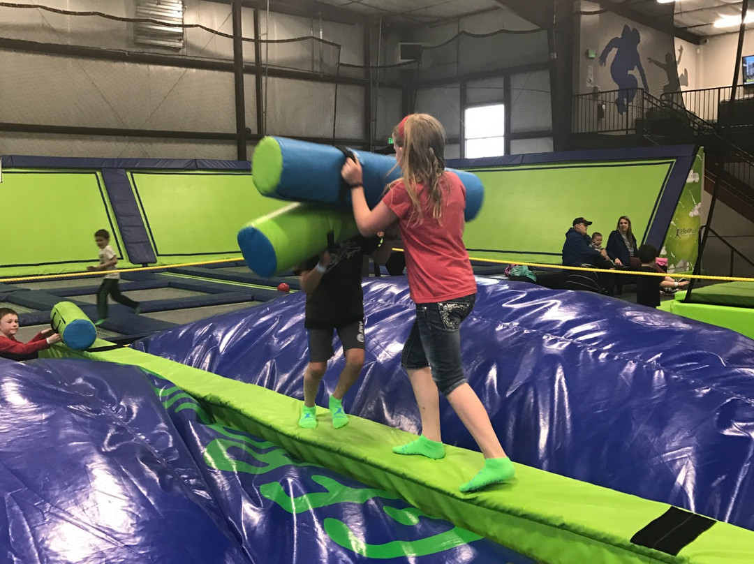 Geronimos Trampoline Park-波卡特洛必去景点