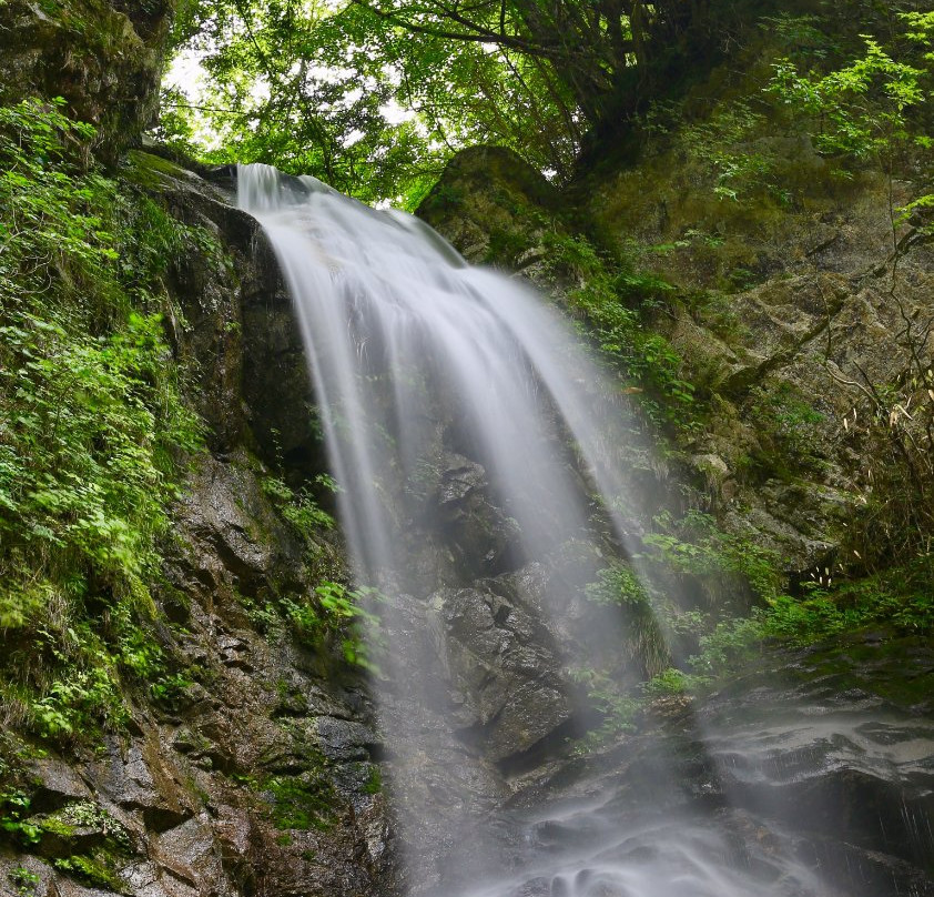 Karasawa Falls-饭田市必去景点