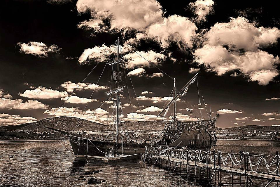 Esmeralda Pirate Ship景点图片