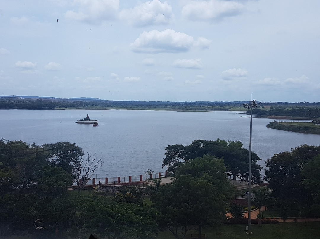 Unakal Lake景点图片