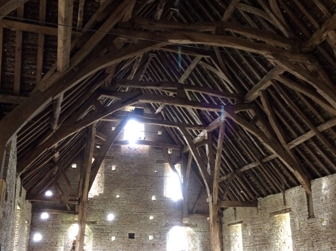 Middle Littleton Tithe Barn-伊夫舍姆必去景点