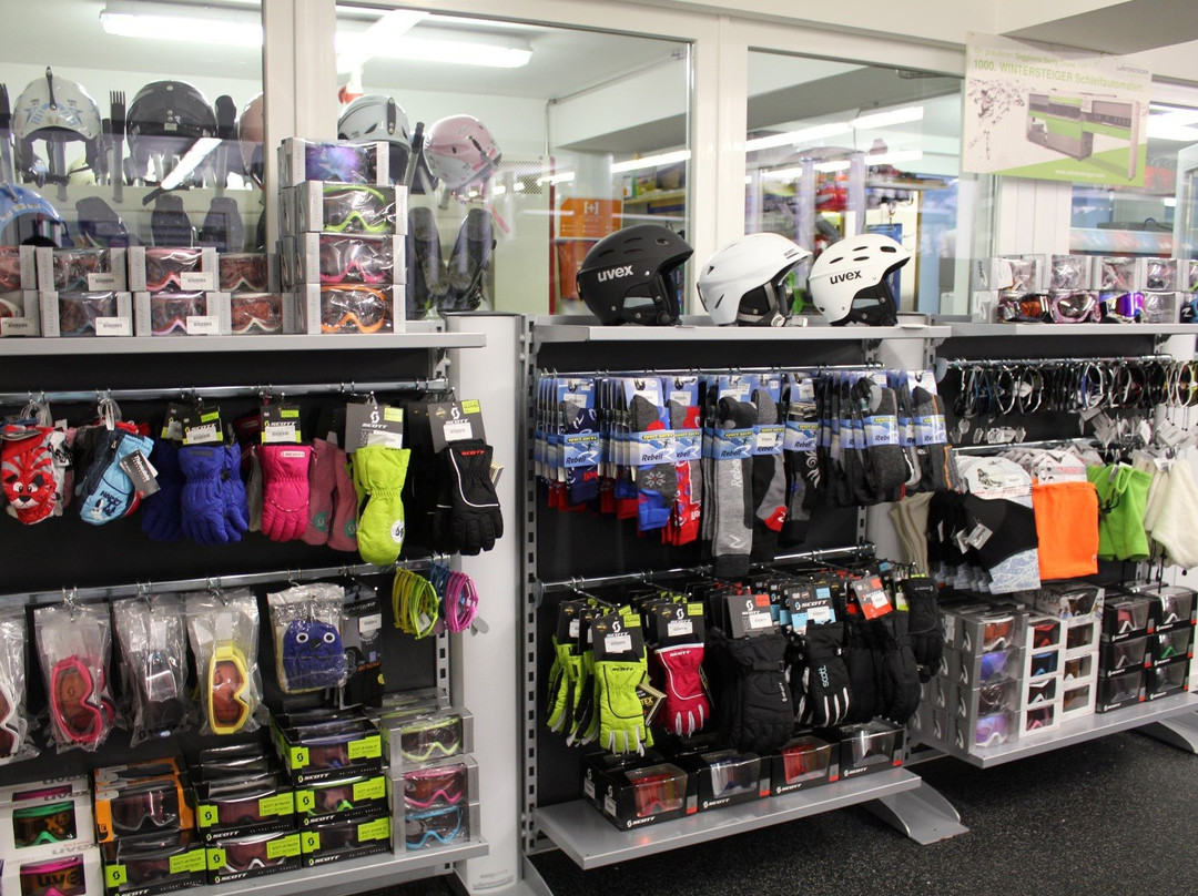 Skiland - Leading Ski Service-巴迪亚必去景点