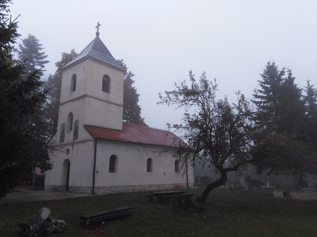 Church of Saints Peter and Paul the Apostles-兹拉蒂博尔必去景点