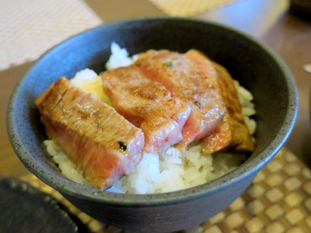氷見牛屋