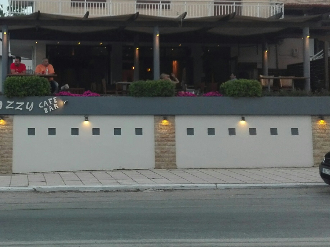 Nea Fokaia餐馆和美食-Cozzy Cafe Bar