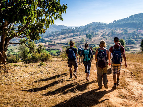 Mister Min Min's Trekking Tours-格劳必去景点